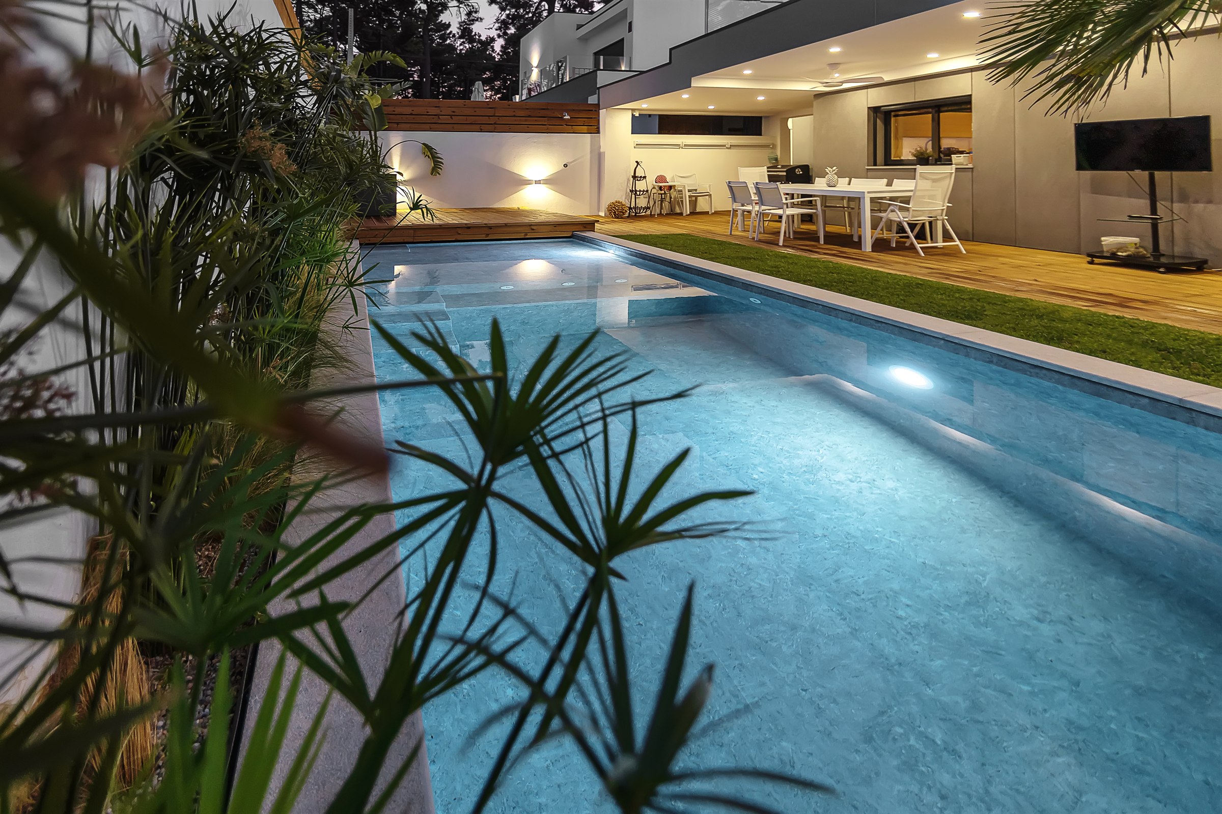 Moradia contemporânea com piscina na Aroeira, imagem 4