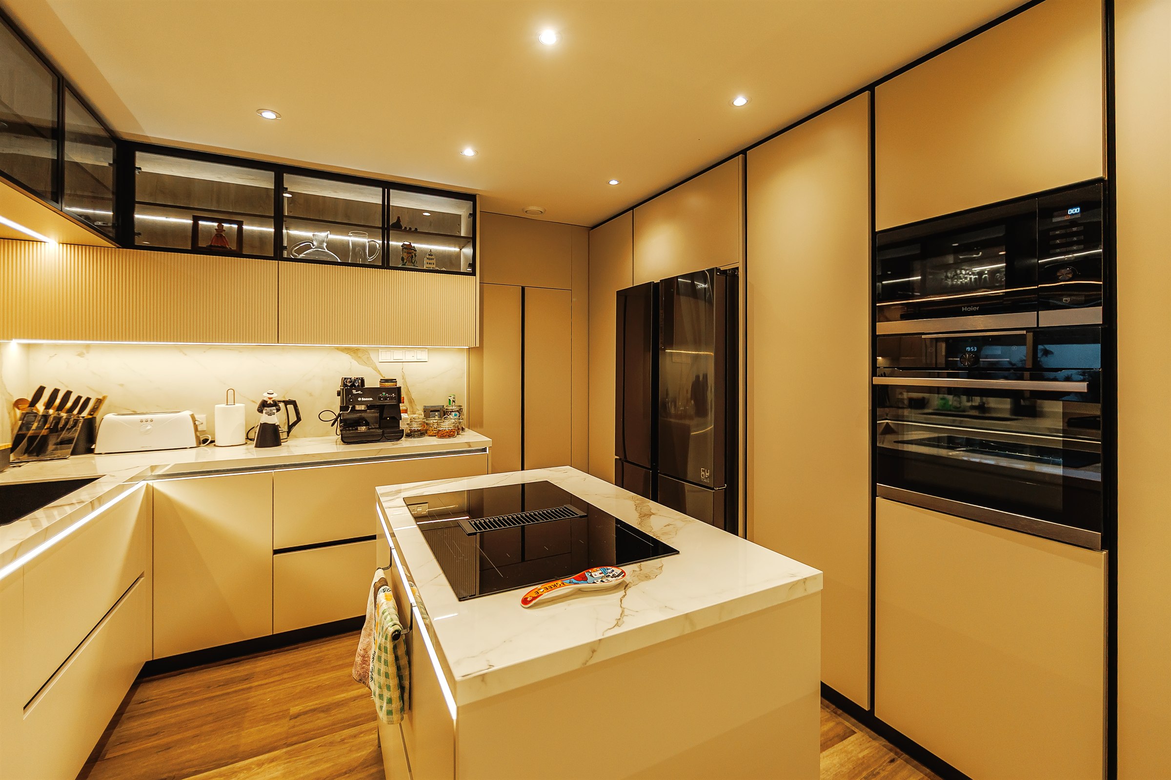 Moradia contemporânea com piscina na Aroeira, imagem 6