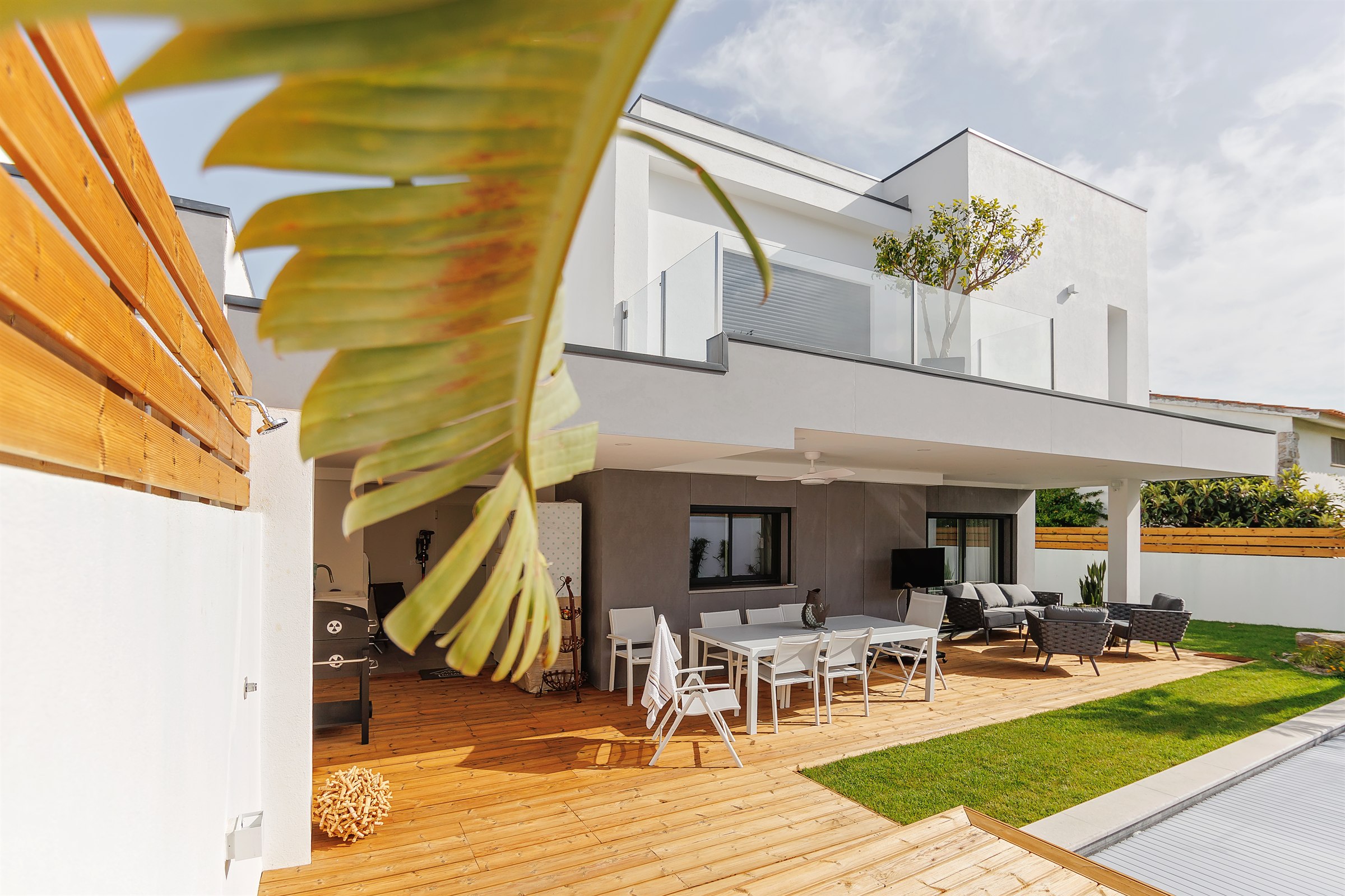 Moradia contemporânea com piscina na Aroeira, imagem 11